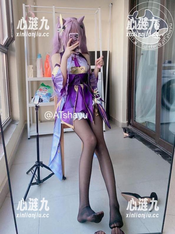 邻家姐姐系列，AT鲨的壁纸里都有种亲切感。