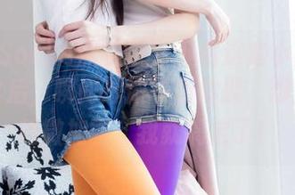 BoBoSocks袜啵啵 – 下载这套小甜豆的薄白丝后，瞬间想做平衡体操，脚尖只要稍微加固，我就搞定了！