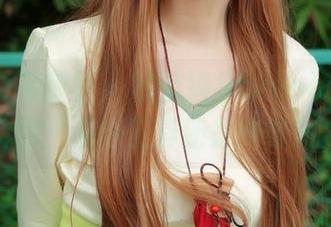 BoLoli菠萝社 – 柳侑绮Sevenbaby女仆特辑：清洁工具还是神奇魔法？