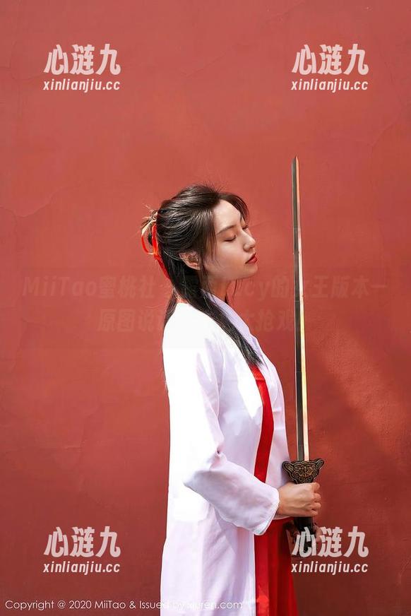 MiiTao蜜桃社 - 露西Lucy的女王版本—原图说话，未免太抢戏！
