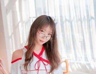 我就想问，Money冷冷全套图片里的女巫是退散恶灵呢，还是要给我来一波炫技？