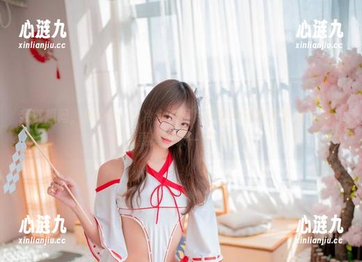 我就想问，Money冷冷全套图片里的女巫是退散恶灵呢，还是要给我来一波炫技？