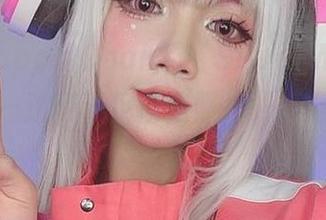 翻开Poppa Chan的‘SilverWolf’原图——这可不仅仅是照片,更是一份心灵发言!