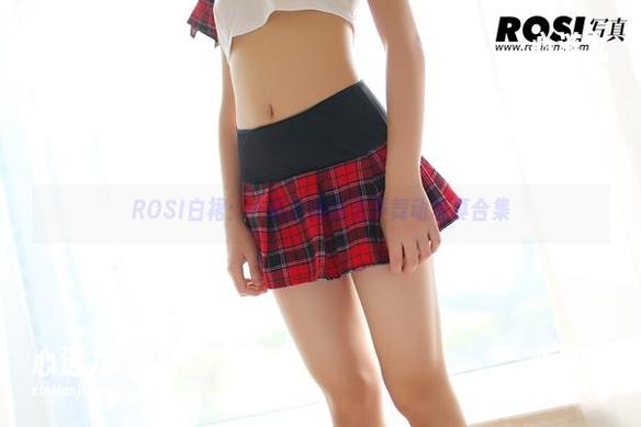 ROSI白裙：一场白裙的无声舞动写真合集