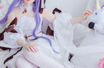 Sayako＿今年4岁的红裙，最新原图，聊聊这颜色和气场，简直无法移开视线。