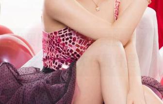 UGirls尤果网 – 李思宁美脚系列，ɽ你今天会不会迷失在照片里？
