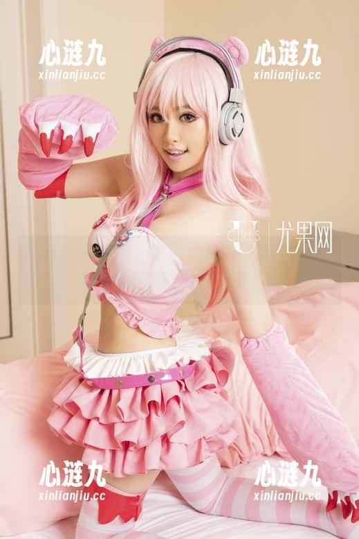 UGirls尤果网 - 李易童和她的泳装图集，尽情享受氛围从水面开始。