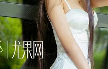 UGirls尤果网 – 看！王恬恬的教室作品又更新，令人不自觉地想一探究竟。