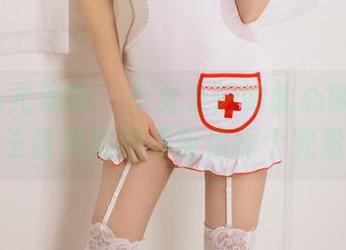 UGirls尤果网 – 少女为何如此心事重重？王语纯的图库带你探个究竟