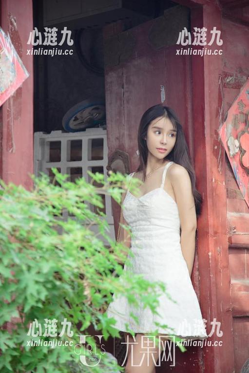UGirls尤果网 - 金美子“长腿”这套图新鲜出炉，不能不说，果然能让人一秒沉迷。