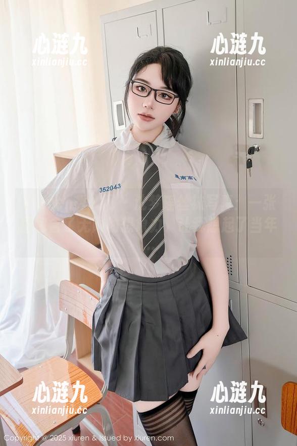Xiuren秀人网 - 沈梦瑶丝袜写真：一张图包含了无限的想象力，让我想起了当年…