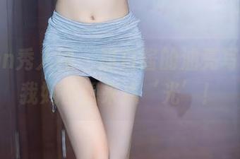 Xiuren秀人网 – 甜白酱的油亮写真，连我妈都想来点‘光’！
