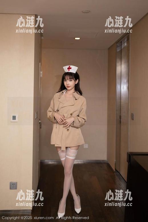 Xiuren秀人网-萝莉悠悠酱 Xiuren秀人网 - 看萝莉悠悠酱的精选套装图集,我的春夏搭配灵感又来了!