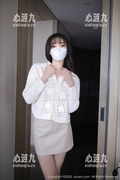 Xiuren秀人网 - 软软子私房图集：这白衬衫不仅能穿，还能让你想东想西。