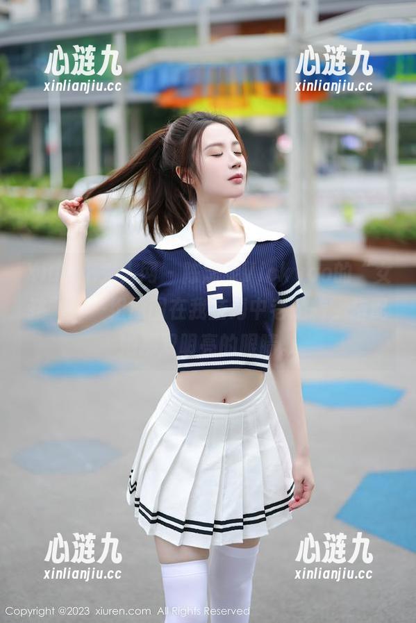 Xiuren秀人网 - 陈念灵Vickyao的“女孩”：一组原图在我脑海中老是转，搭配她那双明亮的眼睛。