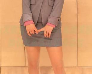 YouMi尤蜜荟 – 玥儿玥er私房美图，修女的优雅其实可以很随性
