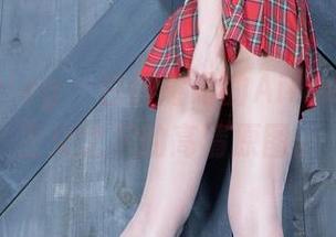 beautyleg – 白得耀眼的Aileen，极简主义之下的高清原图。