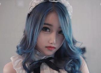 eloise软软的毛衣写真精选，随性也能散发温柔气息