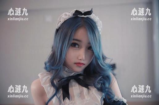 eloise软软的毛衣写真精选，随性也能散发温柔气息