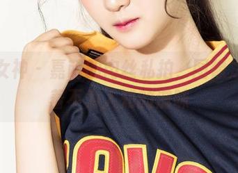 克拉女神 – 嘉萌的肉丝私拍，图像之中藏着不为人知的滋味