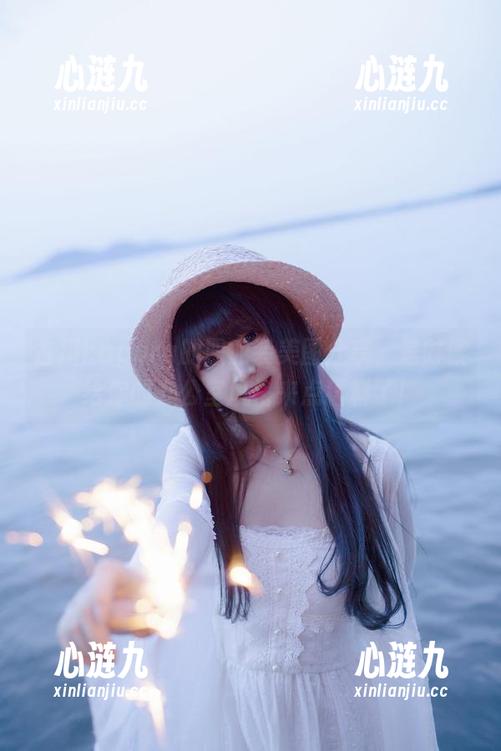 古川kagura的职业装美图分享，是时候给你的办公室风格来点猛料了！
