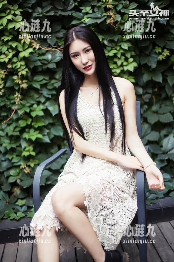 头条女神-周熙妍 头条女神 - 打开周熙妍的灰丝,发现无圣光下的独特小宇宙