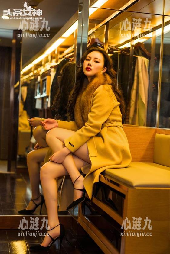 头条女神 - 美图都在这儿，火儿的万圣节让我上下都不自在。