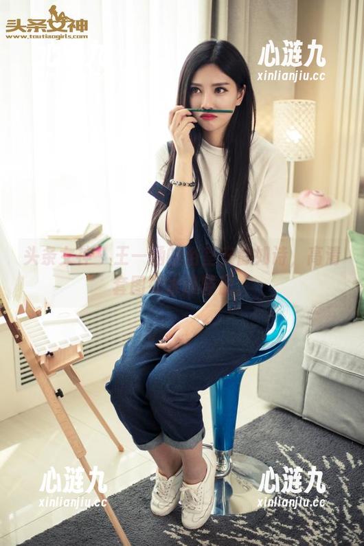 头条女神-王一涵 头条女神 - 王一涵的浴室安静如诗,高清套图如水般轻盈。
