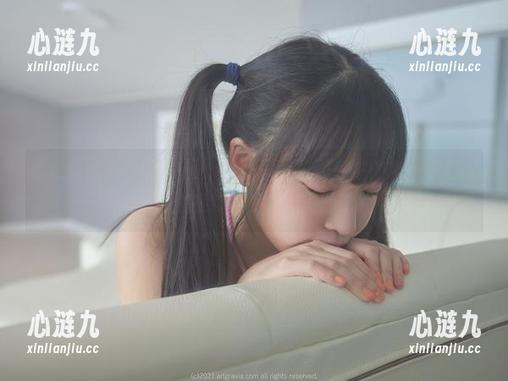 姜仁卿(강인경)的作品：教室现场，图库中的每一张都是一场挑战我三秒钟定力的游戏