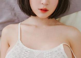 姜仁卿(강인경)的情人节写真集：原图中这姿势，果然很有创意，嘿嘿