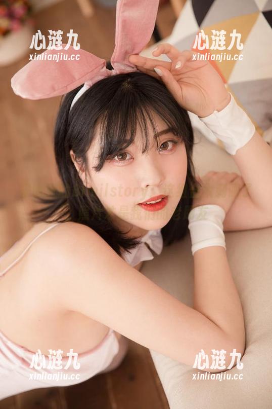 宋哈娜的Bimilstory：这组合太刺眼了，照片才是我们的老朋友