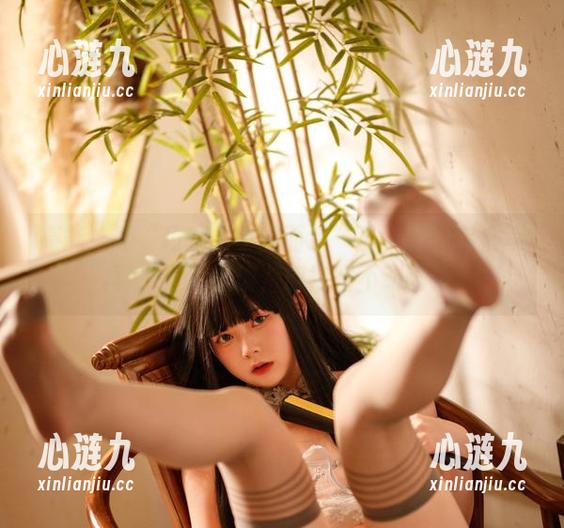 高能！看“巧克力小圆面包”了不起的高清写真，五更琉璃，旗袍扭不动啊！
