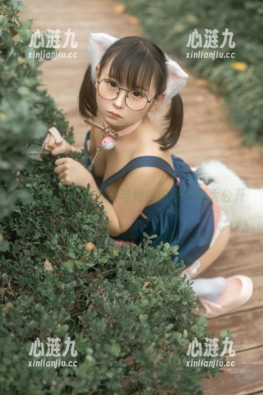轻松撩：幼水铃衣与她的内衣写真大公开