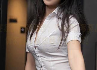 独自在家的抖娘利世：YouMi写真原图，偶尔的打扰也能开出小花！