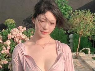 抖娘利世的黑色，原图里藏着的不仅是色彩