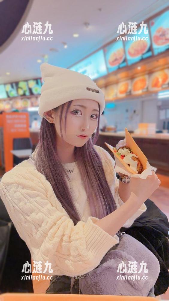 黑暗修女也爱搞怪，月城委员会的私房美图不按常理出牌！
