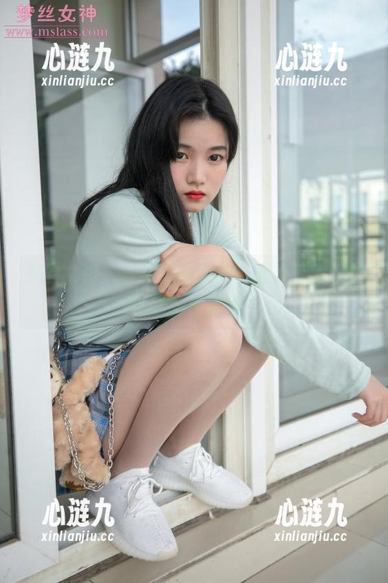 梦丝女神-珂珂 梦丝女神 - 一组原图合集,直接看珂珂的匡威女神风范!