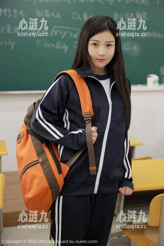 模范学院 - 星萌瑜伽作品集更新了最新一波，像是“大自然在跟我说话”？