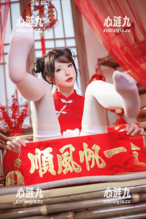 这里有清水由乃的套图，爱宕泳装的味道，你能想到的都在里边，哈哈！