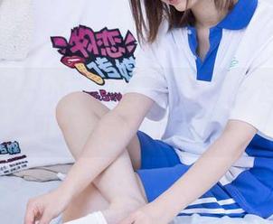 物恋传媒 – 小飞的高跟鞋系列：这些美图可不是随便下载的！