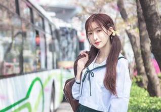 王羽杉的私房泳装瑜伽：晒晒美照，身材真让人羡慕