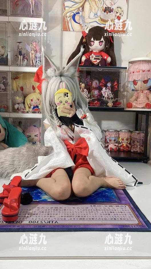 白栎Shirly的棉袜：私拍里还有啥不为人知的画面？