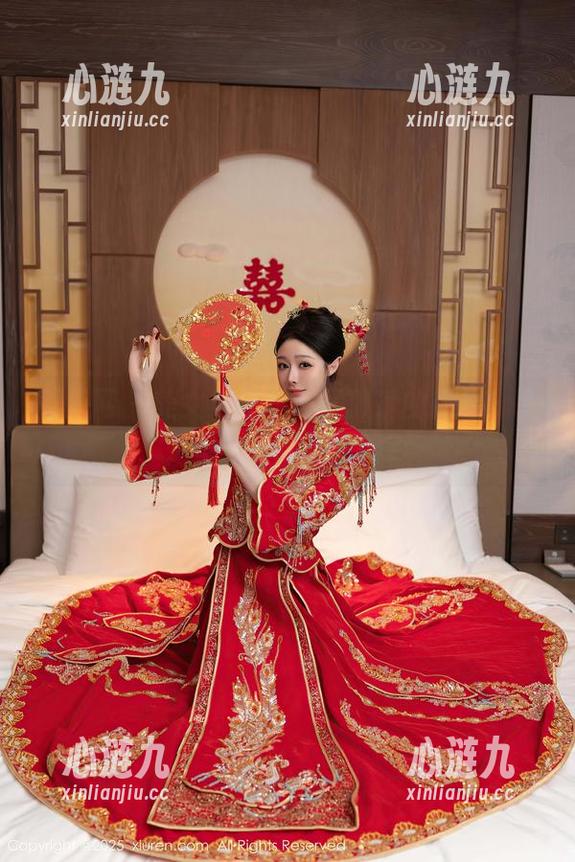 秀人网 - 美女与光脚：区静瑶的裸足分享，是心灵的放飞吗？