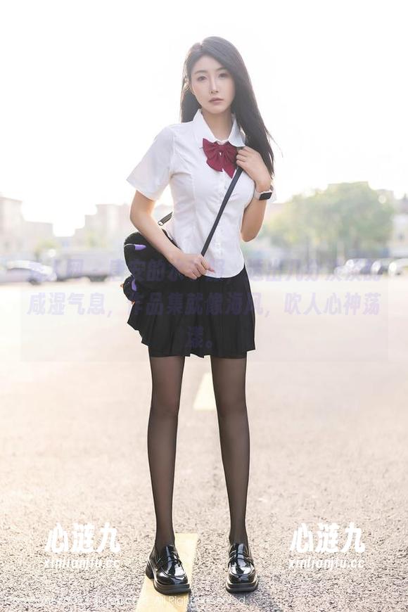 秀人网 - 唐安的水手服，透出几分淡淡的咸湿气息，作品集就像海风，吹人心神荡漾。