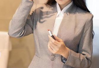 秀人网 – 唐雨辰TYC全套：居家放松时刻，顺便看一眼她的懒散风！