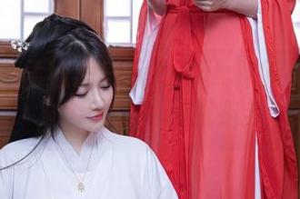 秀人网 – 孟狐狸FoxYini女神的美图合集，今天也在向我招手