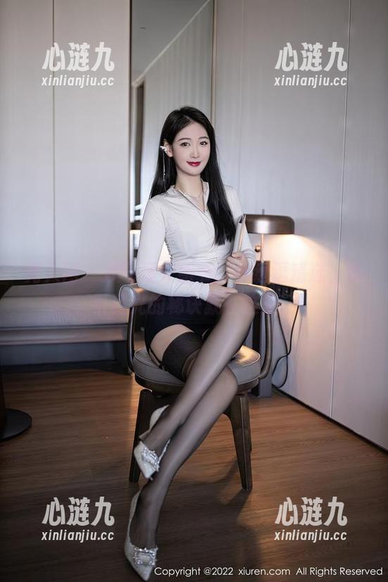 秀人网 - 双马尾介绍书：小逗逗精选，吸引目光的秘诀就在这里。