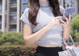 秀人网 – 无圣光下的楚恬Olivia校服，原图让人唏嘘不已