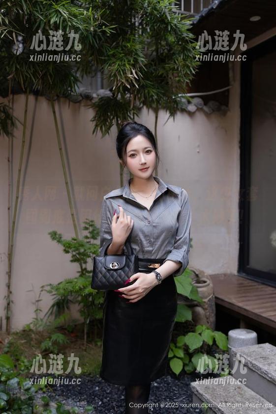 秀人网 - 就问白兔西希的更新，这少女套图到底是用什么组合打出的？太妙了！