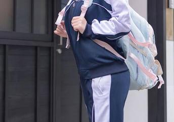 秀人网 – 麦田的天使图包：分享的时候先别太兴奋，静下来品味